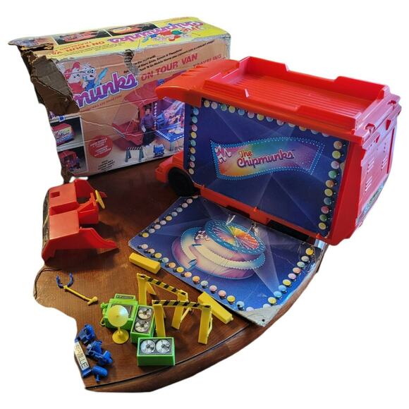 Vintage 1983 Ideal CBS Toys Alvin and the Chipmunks On Tour Van Playset - Picture 1 of 11